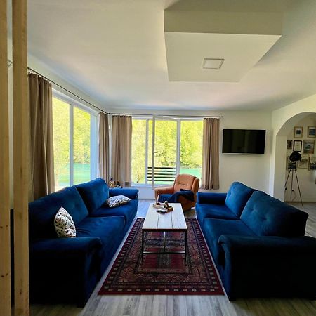 Anur Apartment Bihać エクステリア 写真