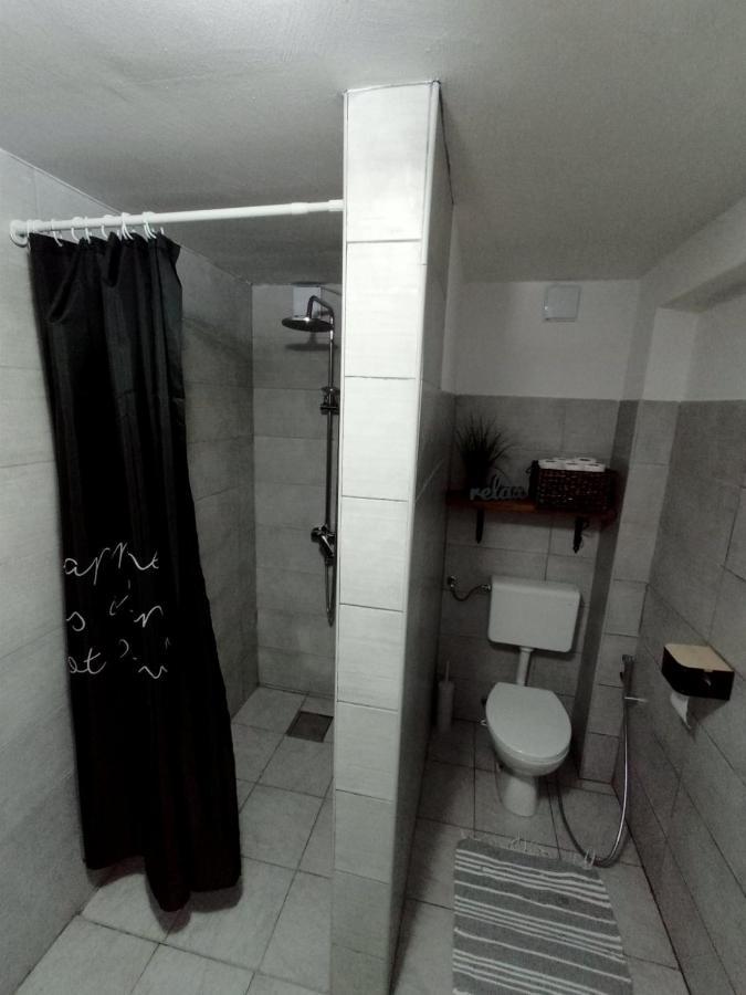 Anur Apartment Bihać エクステリア 写真