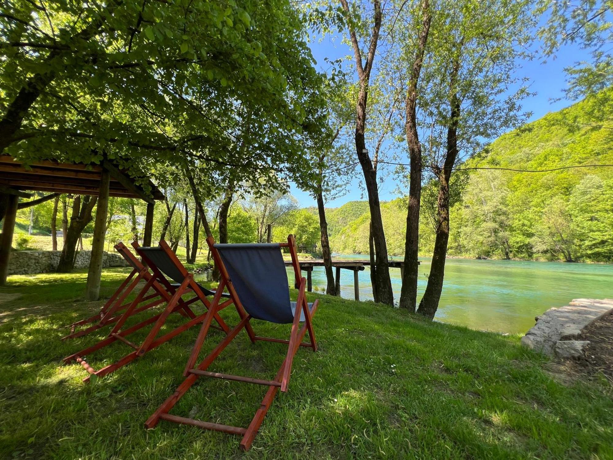 Anur Apartment Bihać エクステリア 写真