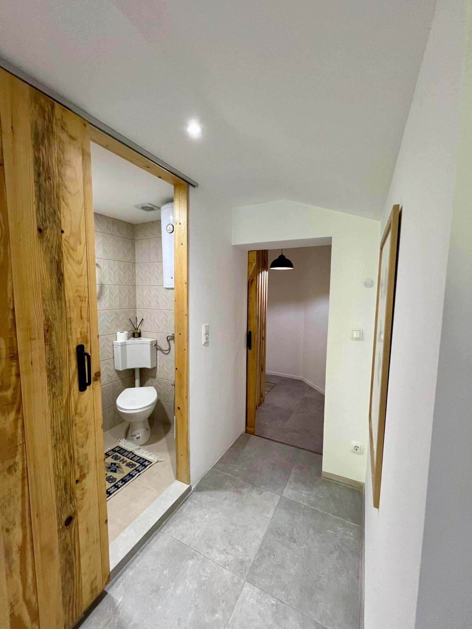 Anur Apartment Bihać エクステリア 写真